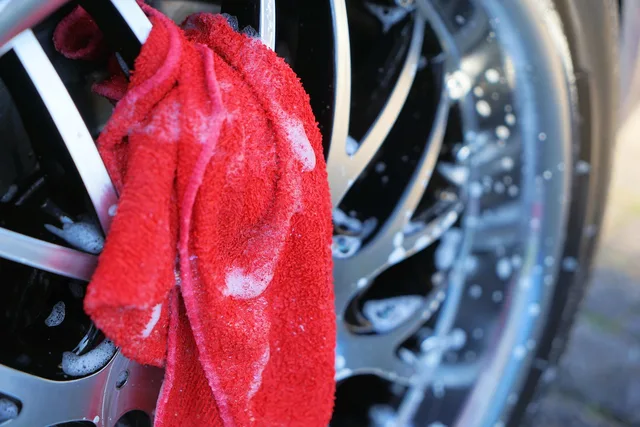 cleaning, automobile, rim, car wallpapers, clean, to wash, service, nature, water, car care, vehicle, to clean, sponge, tire service, car. Car Wash Bay Throughput in Snow Belt States: Salt, Freeze-Thaw and Bay Recovery