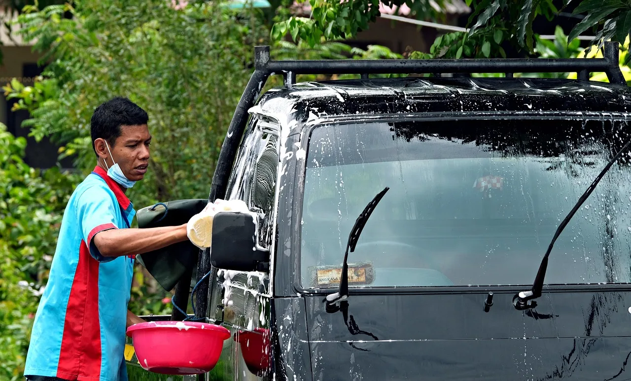 car washing, worker, man, car wallpapers, car, wash, service. What car wash insurance covers, and what it leaves out