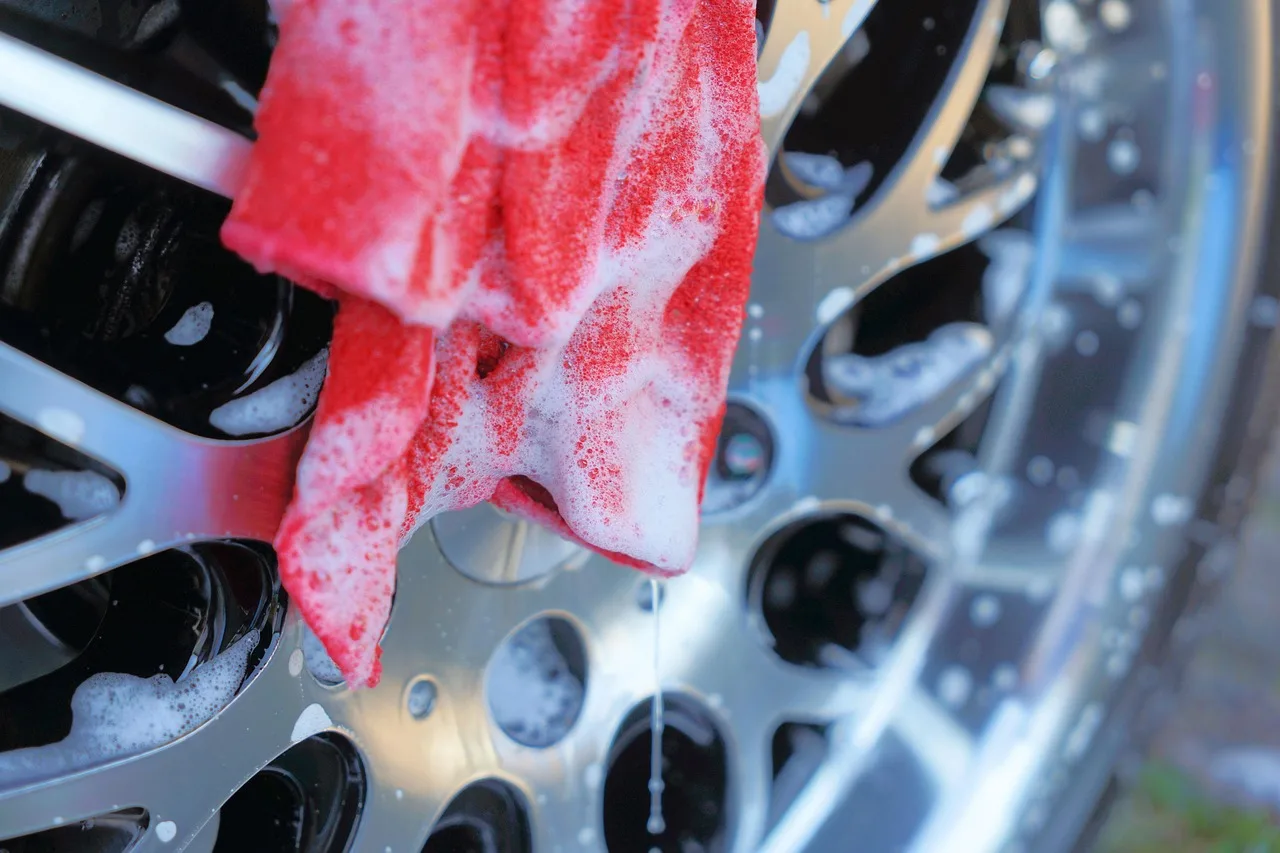 car care, cleaning, automobile, service, car wallpapers, rim, nature, clean, to wash, water, vehicle, to clean, sponge, tire service, car. Carwash Bay Throughput in Texas Express Tunnels